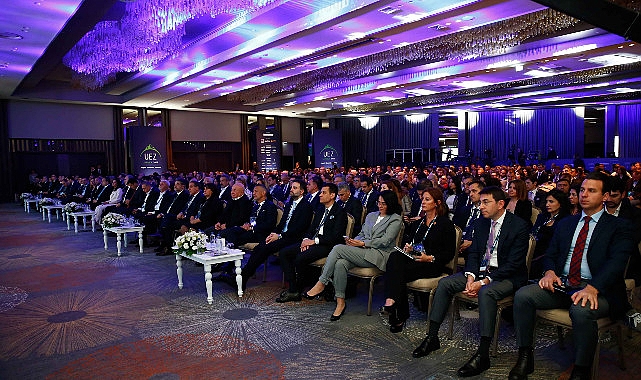 İş ve Ekonomi Dünyası Sapanca’da “Sorumlu ve Duyarlı Liderlik” Konuşacak