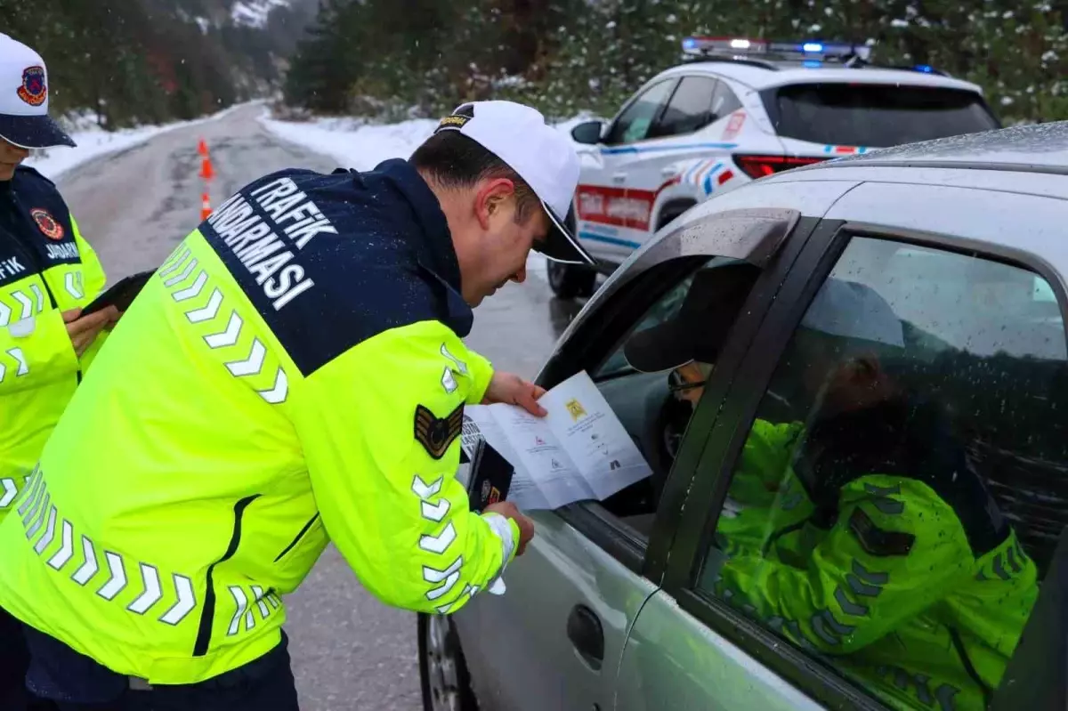 Sinop’ta Jandarmadan Güvenli Sürüş Uyarısı