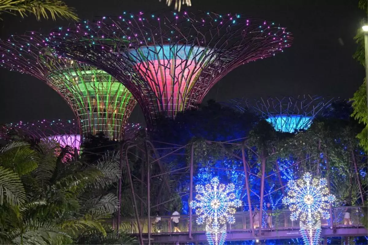 Singapur’da Noel Harikalar Diyarı