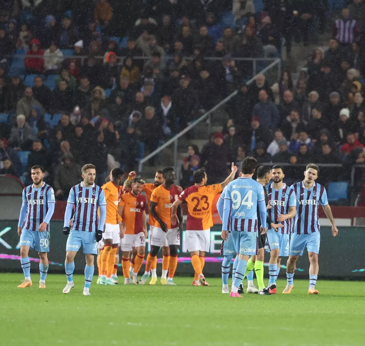 Trabzonspor ve Galatasaray 123. Randevuya Çıkıyor